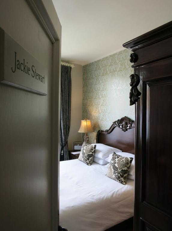 Logis Hotel De France La Chartre-sur-le-Loir Kültér fotó