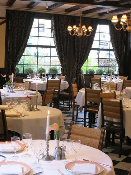 Logis Hotel De France La Chartre-sur-le-Loir Kültér fotó